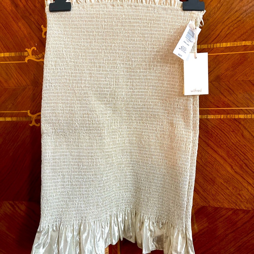 Aritzia Women's Cream and Gold Skirt